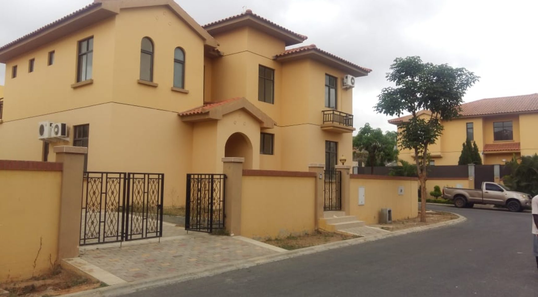 Condomínio Jardim de Rosas