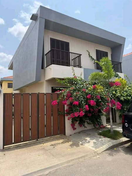 Vivenda V3 Condomínio Nosso Zimbo Camama