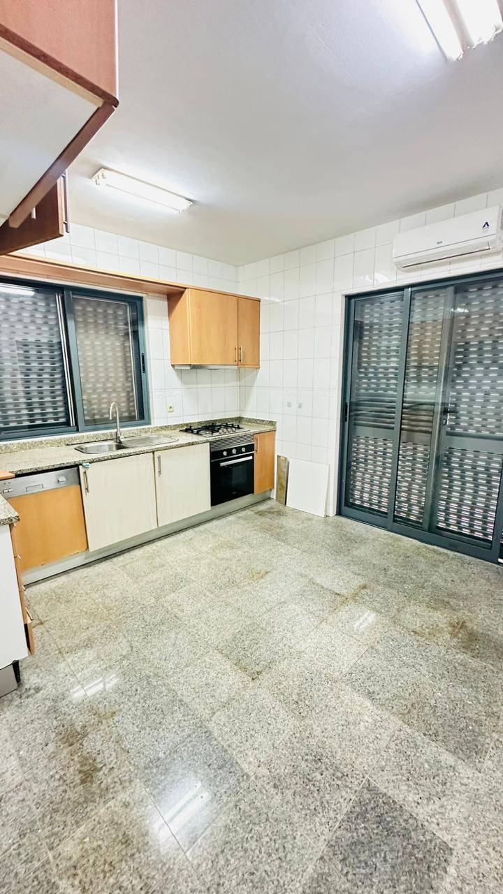 Vivenda V3 duplex no Condomínio Vila Sol – Talatona